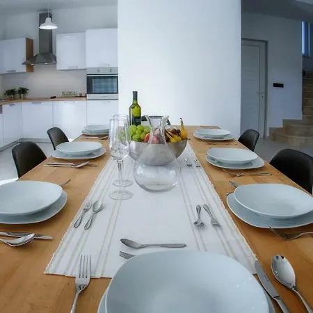 Villa Holiday